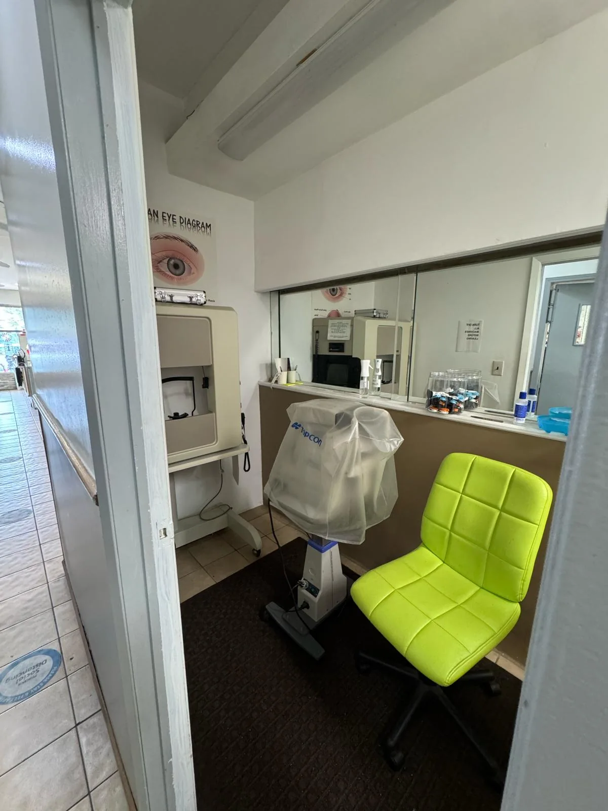 Pre-testing room with vision equipment