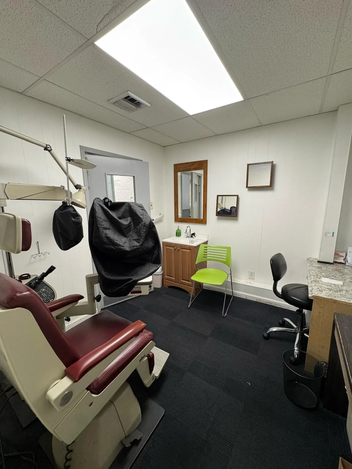 Eye exam room at Grand Spectacle Opticians